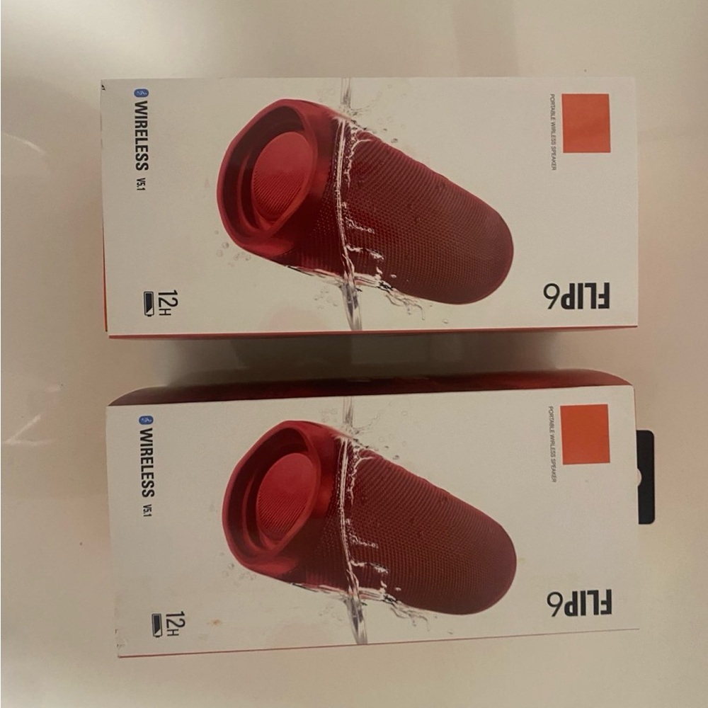 JBL Flip 6 Portable Speaker in Red